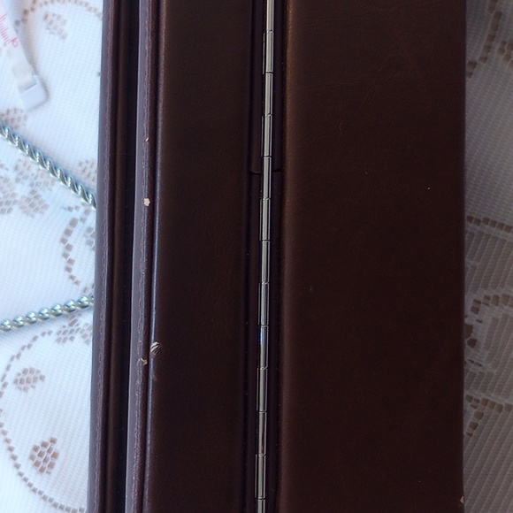 Watch Case - Picture 10 of 12